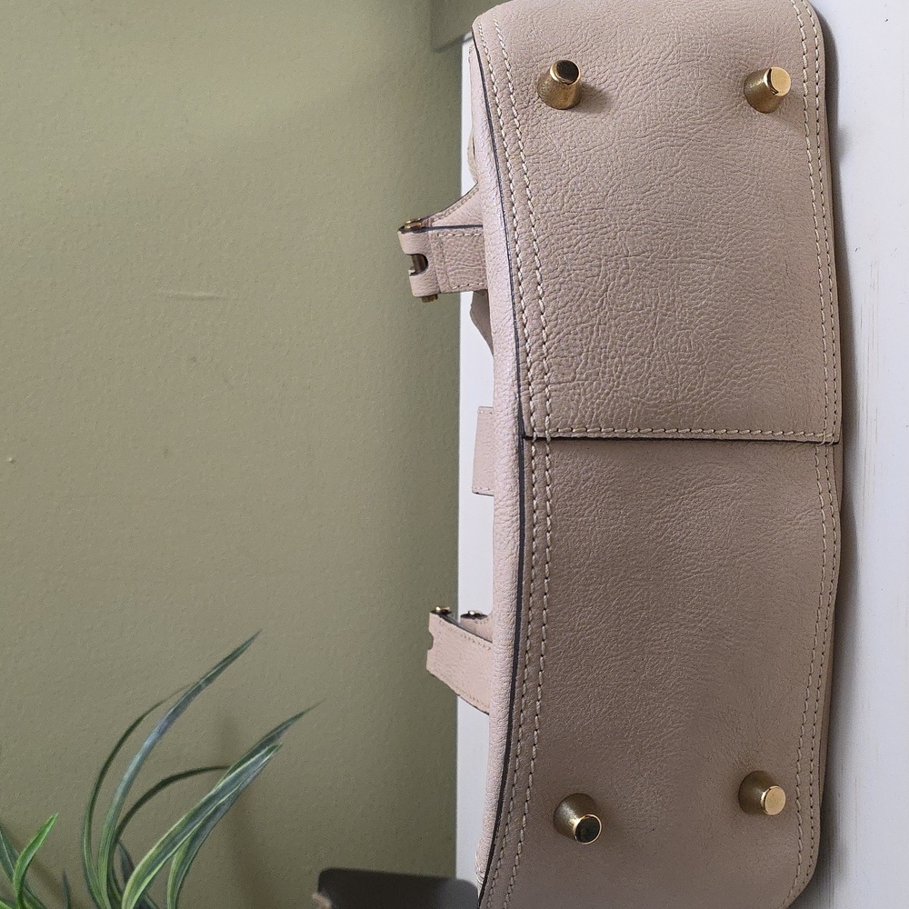 Chloe | Beige Pebblegrained Shoulder Bag - Picture 16 of 16